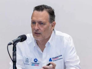 Mauricio Kuri González