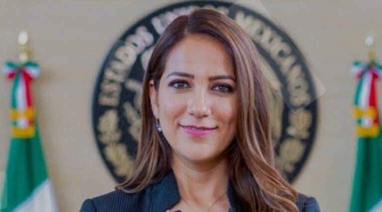 Libia Dennise García Muñoz Ledo