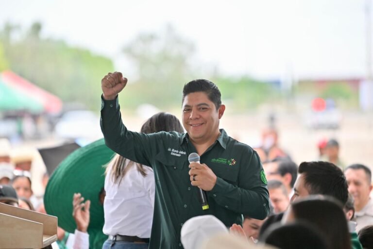 Ricardo Gallardo Cardona se consolida como líder nacional en aprobación gubernamental