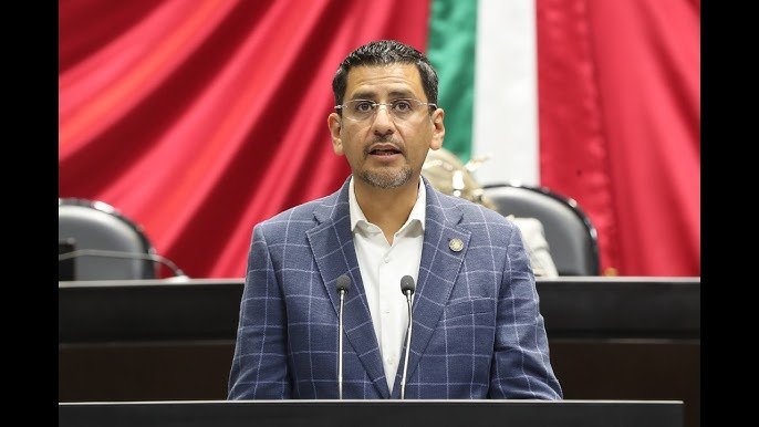 Carlos Alonso Castillo Pérez (Movimiento de Regeneración Nacional (MORENA)), Diputado Federal, perfil político en Wikipol