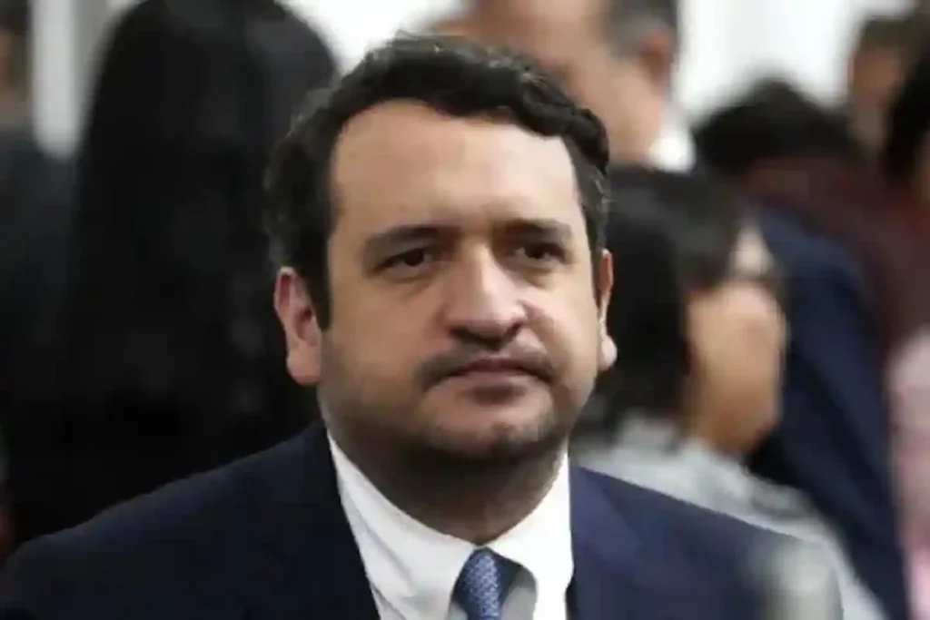 Andrés “Andy” López Beltrán (Movimiento de Regeneración Nacional (MORENA)), Político, perfil político en Wikipol
