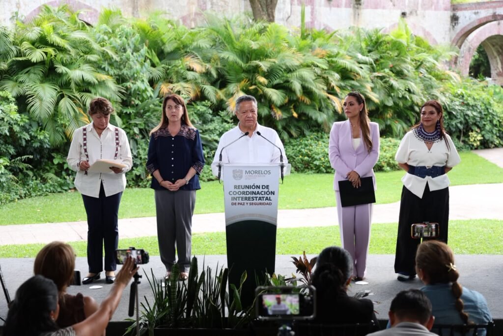 Fotografía de evento político publicada en Wikipol