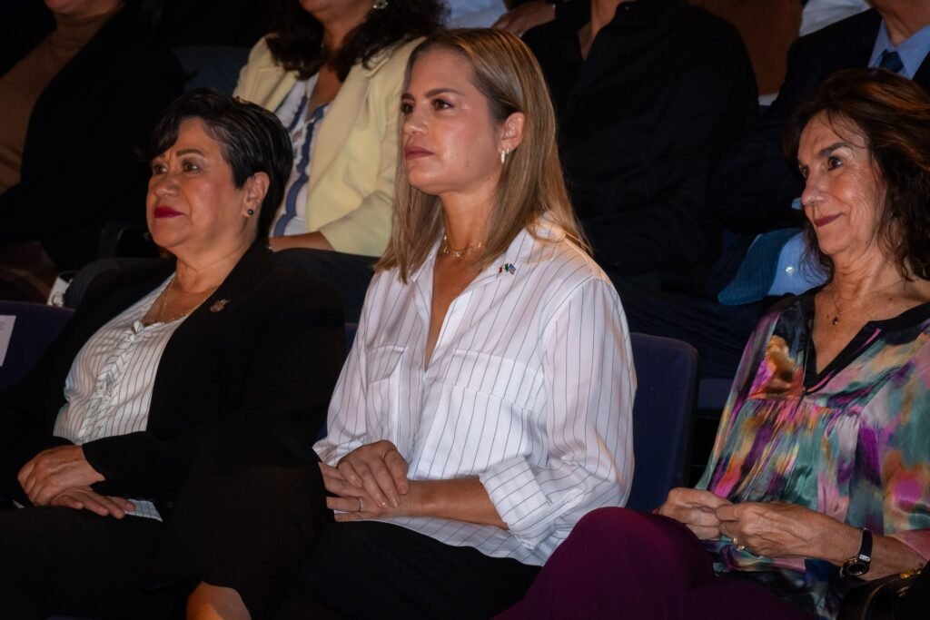 Mauricio Kuri González (Partido Acción Nacional (PAN)), actividad política documentada en Wikipol