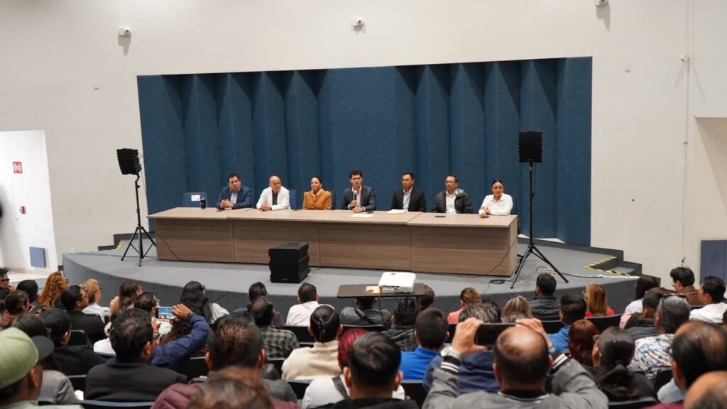Mauricio Kuri González (Partido Acción Nacional (PAN)), actividad política documentada en Wikipol