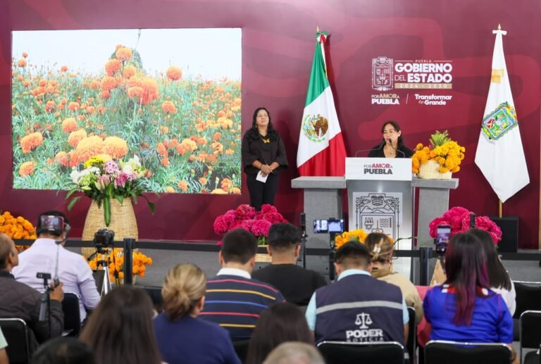Atlixco florece entre cempasúchil y terciopelo para honrar la memoria