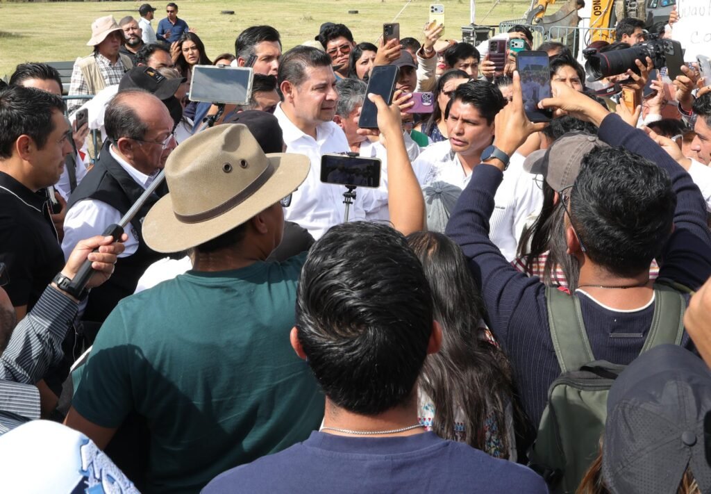 Alejandro Armenta Mier (Movimiento de Regeneración Nacional (MORENA)), actividad política documentada en Wikipol