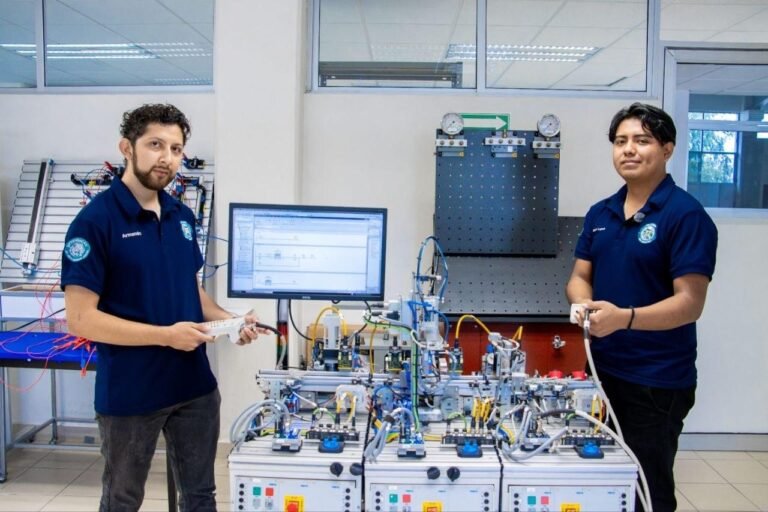 Galería: Conquista UTTehuacán etapa nacional de competencia FESTO en Automatización Industrial