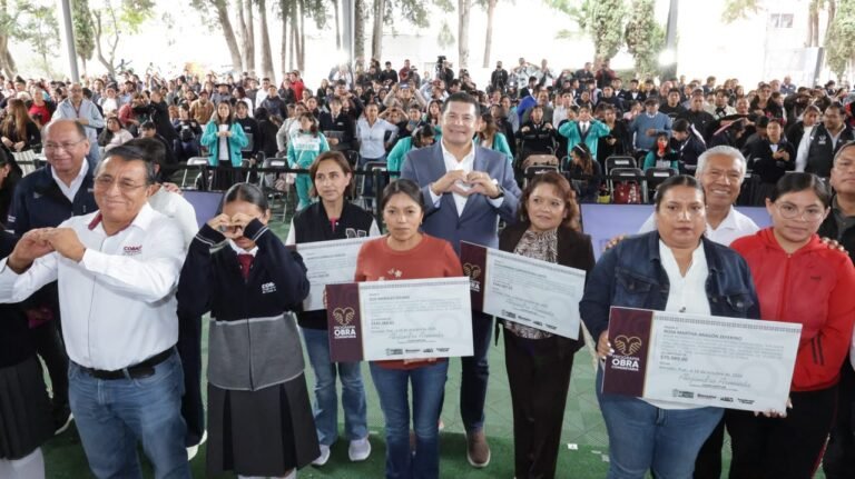 Galería: Gobierno del estado garantiza bienestar de estudiantes con equipamiento y espacios dignos