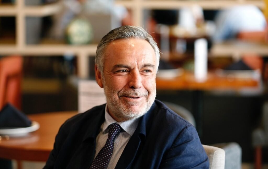 Alfonso Ramírez Cuéllar (Movimiento de Regeneración Nacional (MORENA)), Diputado Federal, perfil político en Wikipol